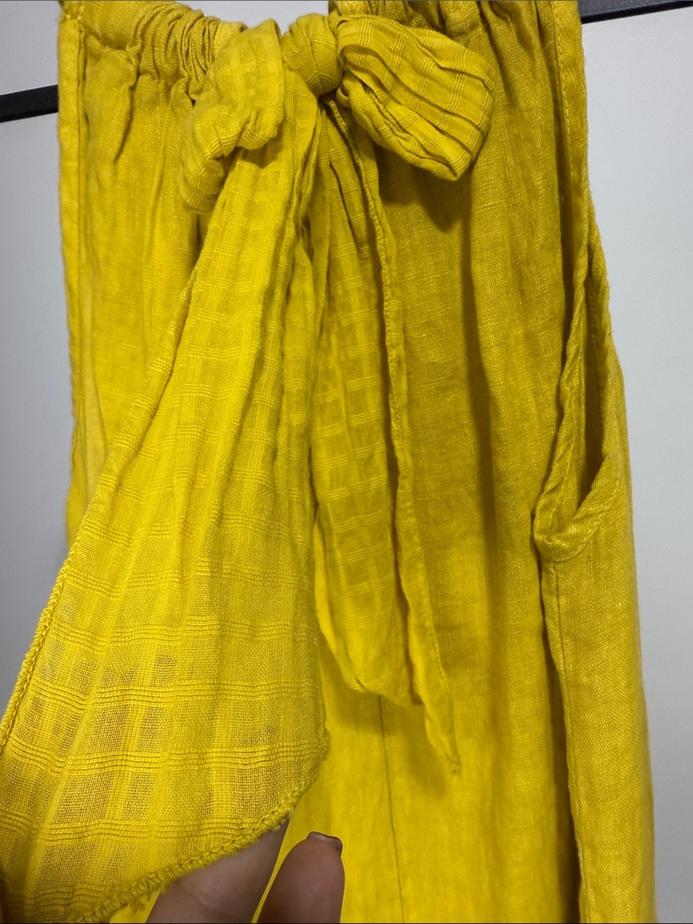 Yellow Linen Halter Camisole - PTP 20 - Picture 4 of 6